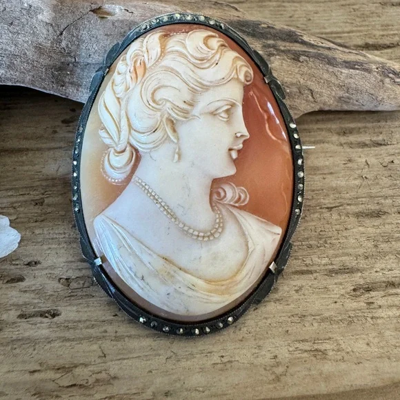 Vintage large 1940’s cameo pin/pendant from Torres del Greco - Picture 2 of 6